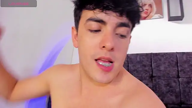 Show de Demian_Fox1 na webcam