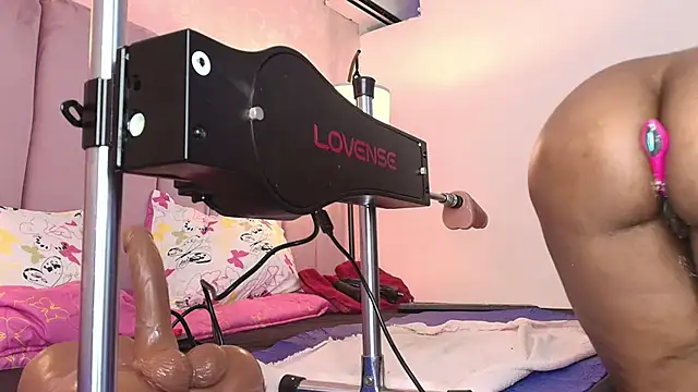 Chatroom XXX en direct de HallyBans