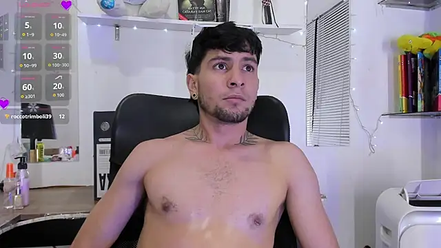 Show de StefanoBigCock na webcam