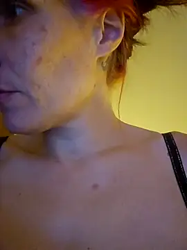 Lenchen_ Pertunjukan Webcam