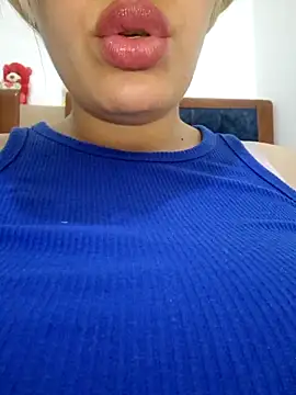 Lonalonaa9's Live XXX Chat