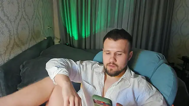 Vladik_b webkamerás műsora