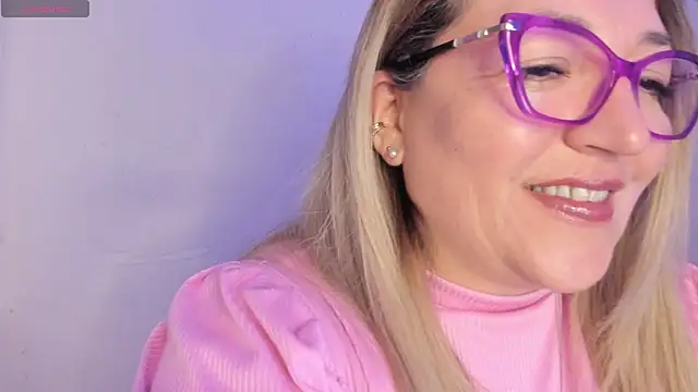 Naty_Mature_'s Webcam Show