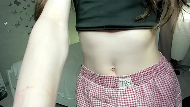 YvonneRobes – Naživo XXX chat