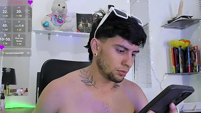 Show de StefanoBigCock na webcam