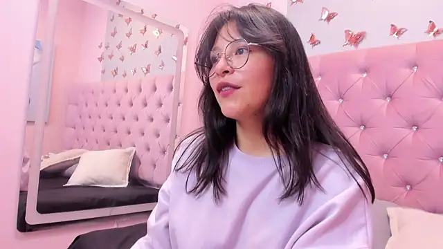 Victoria_Laurenn Webbikameraesitys