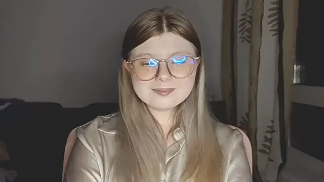 YukiBlush élő XXX-chatje