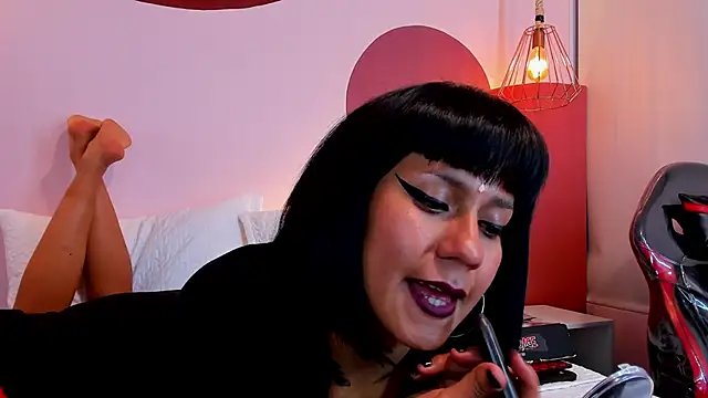Valkiriia_wiine 现场XXX聊天