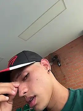 HarryGaze Live XXX-chat