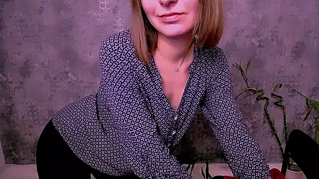 دردشة Peggy_f_ الجنسية المباشرة