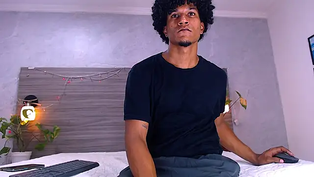 Dilan_Hall Webcam Show
