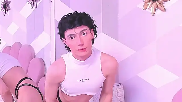 Онлайн чат XXX KylieMonnett