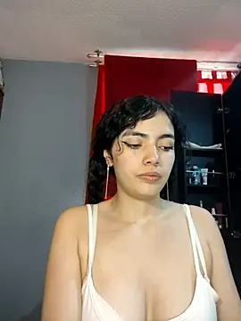 Chat +18 de Karina_Mon ao vivo