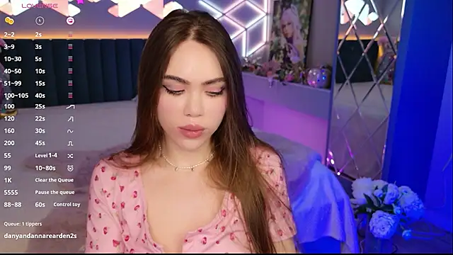 Chatroom XXX en direct de MimiForce