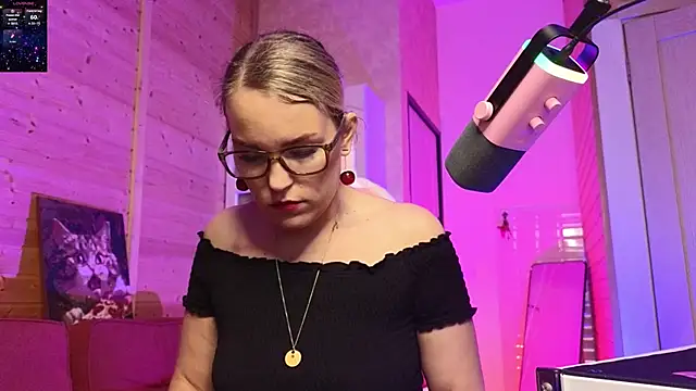 دردشة Lady_Shine الجنسية المباشرة