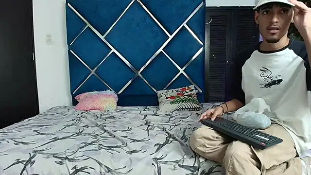 XXX chat uživo modela EdwinBoys