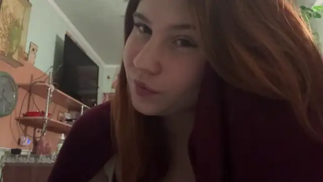 EmmaLovelyBB Chat XXX in diretta