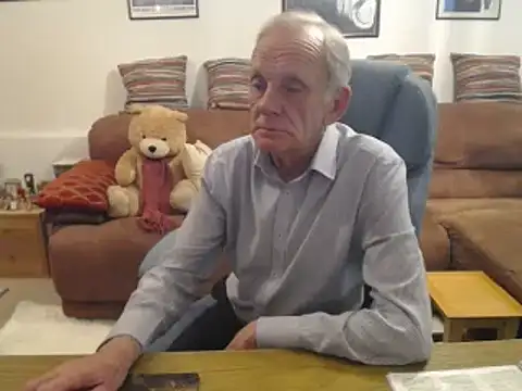 Ferret7777 webkamerás műsora
