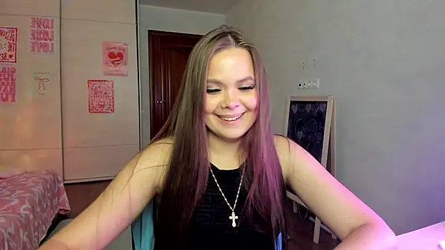 Kira_love_81 Webcam-Show