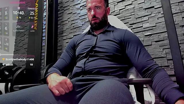 Онлайн чат XXX David_Big_Daddy