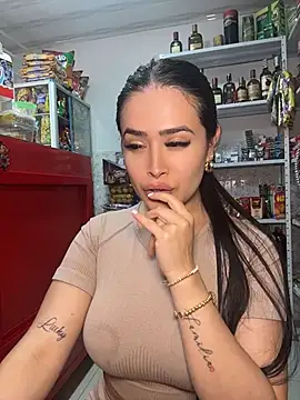 Sara_fun élő XXX-chatje