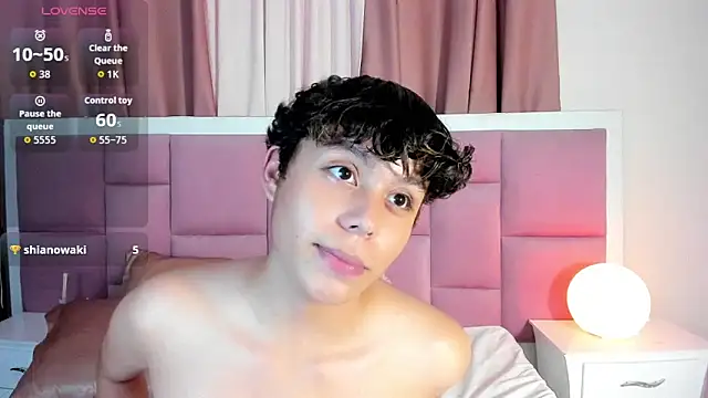 Nathanbelll Adlı Modelin Canlı XXX Sohbeti