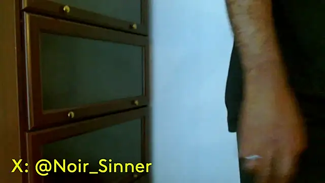 sinnernoir: онлайн-секс-чат