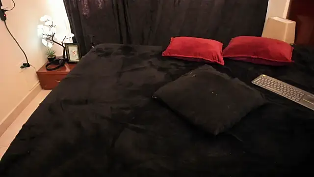 EmilyFire's Live XXX Chat
