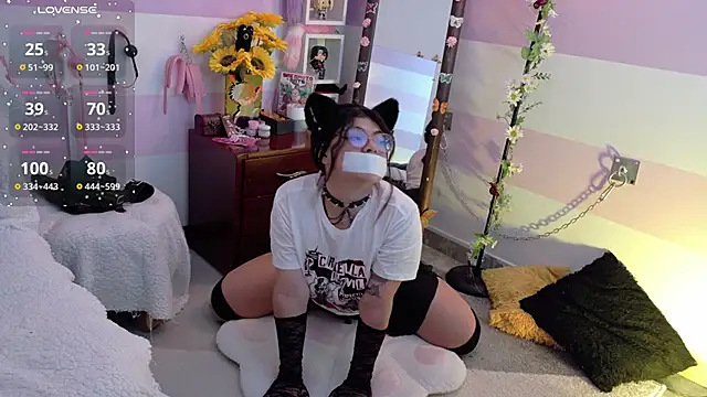 Catwhite_ Live XXX-chat