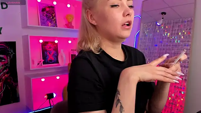 StephanieSweety's Live XXX Chat