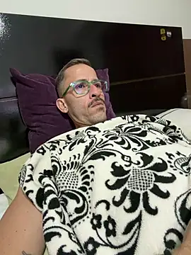 Онлайн чат XXX MeladoDiMel