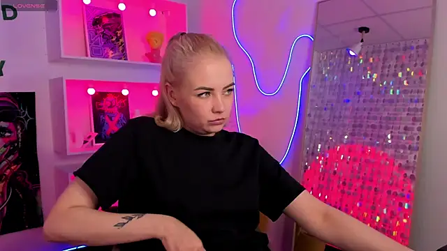 Chat +18 de StephanieSweety ao vivo