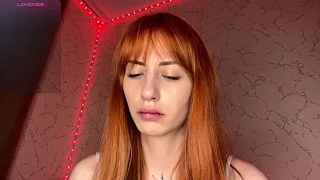 BlondeBun: вебкам-шоу