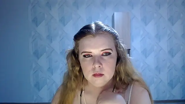 Melina_Hot09 Chat XXX in diretta