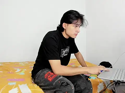 monky_0002 Show in webcam