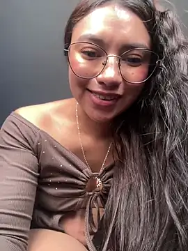 Chat XXX en directo de CocoaGigiMuse