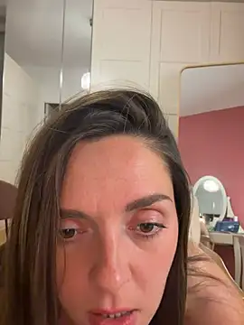 Chloe-ta Live XXX-Chat