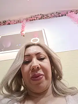 Živá chatovací místnost coral_smitth