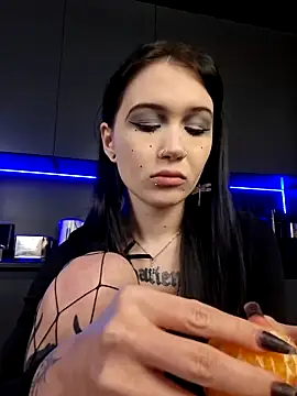 XXX chat uživo modela Heather_Ivy