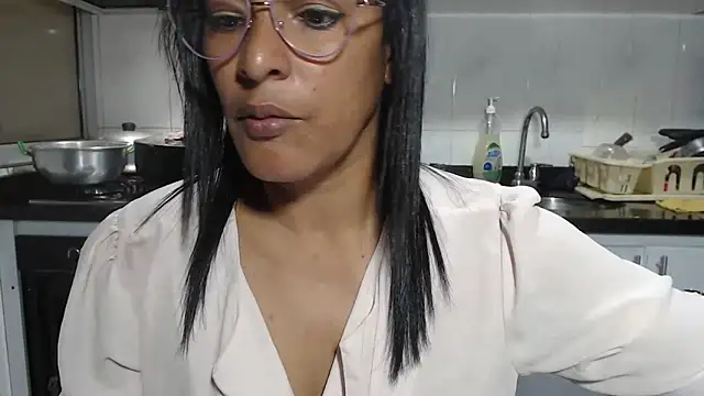 kateleyagrey's Live XXX Chat