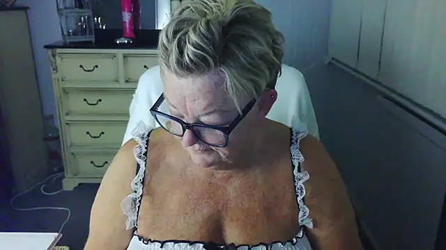 Chat XXX ao vivo de BridgetBlueEyes