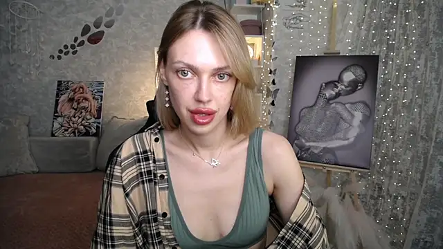 NickyAdamidi 即時 XXX 聊天