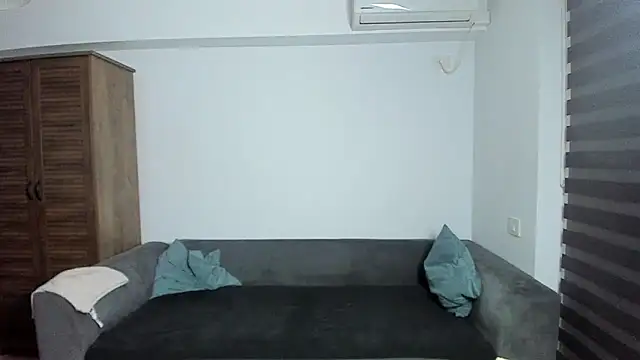 ZkkBlitz Chat XXX live