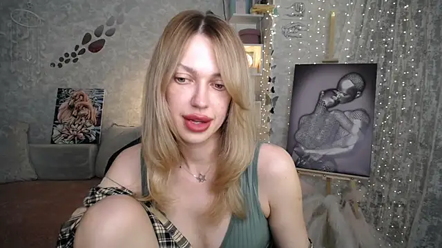 NickyAdamidi's Live XXX Chat