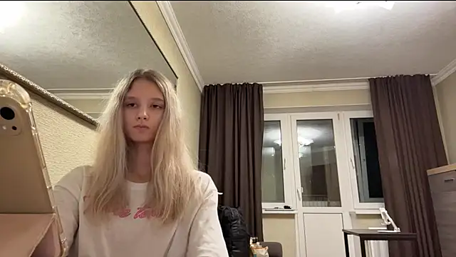 Tiffany_Blom's Live XXX Chat