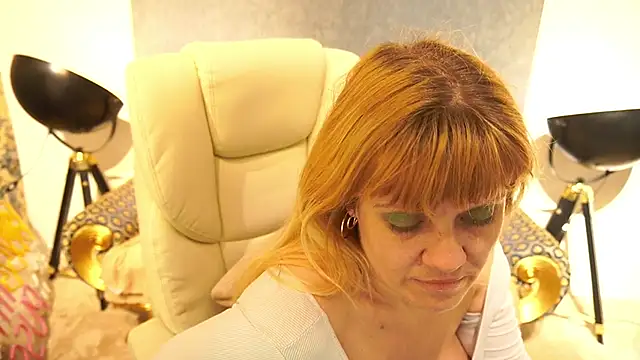 BellaLaPetit's Live XXX Chat