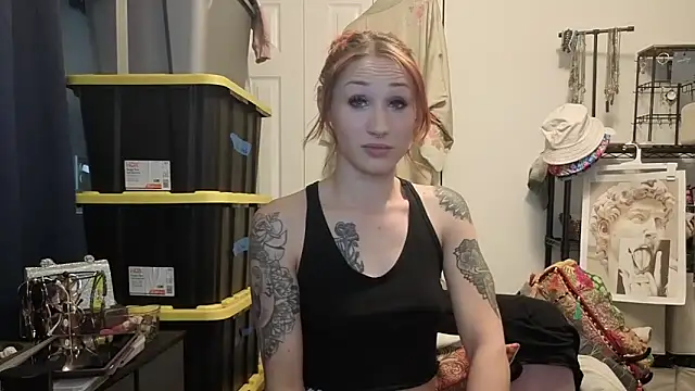 ThornsandHoney's Live XXX Chat