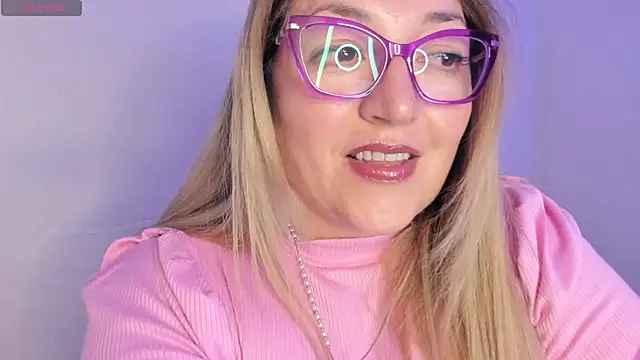 XXX chat uživo modela Naty_Mature_