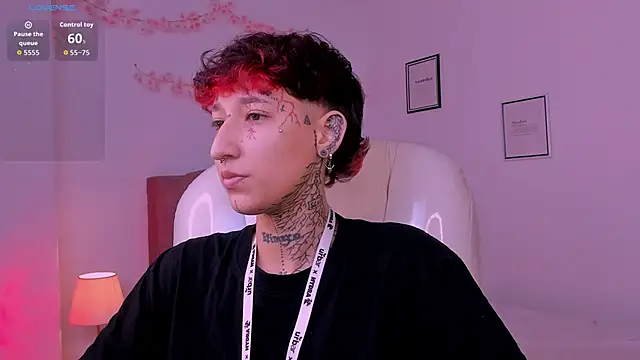 Chat +18 de Luci_Rose ao vivo