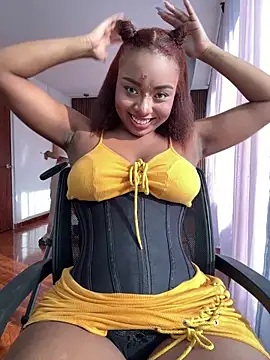 Chat +18 de Kloe_rousse01 ao vivo